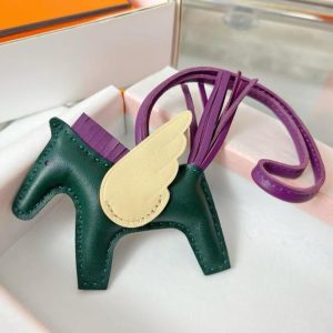 Hermes Rodeo Pegase PM Charm Milo Lambskin and Swift Calfskin Vert Cyprès Violet Jaune Milton H083010CACH - Image 5
