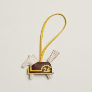 Hermes Rodeo Robeo 24 PM Charm Horse Milo Lambskin Craie -Terre - Jaune de Naples H087349CAAC