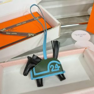 Hermes Rodeo Robeo 24 PM Charm Horse Milo Lambskin Noir - Vert Mangrove - Céleste H087349CAAB - Image 9