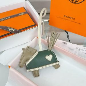 Hermes Rodeo Robeo Coeur PM Charm Horse Milo Lambskin Beige Marfa - Craie - Mangrove H086714CAAI - Image 6