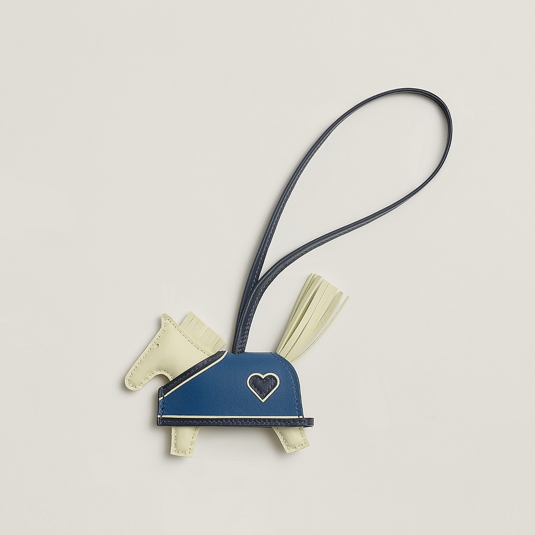 Hermes Rodeo Robeo Coeur PM Charm Horse Milo Lambskin Jaune Milton - Bleu Nuit - Bleu Tie H086714CAAC