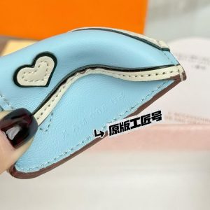 Hermes Rodeo Robeo Coeur PM Charm Horse Milo Lambskin Noir - Craie - Céleste H086714CAAG - Image 5