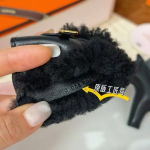 Hermes Rodeo Robeo Plush PM Charm Horse Milo Lambskin with Merinos Wool Noir H087387CCAA - Image 5