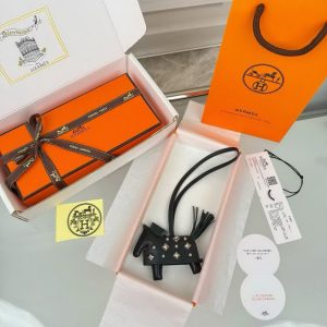 Hermes Rodeo Robeo Rock PM Charm Horse Milo Lambskin with Metallic Studs Noir H086961CKAA - Image 5