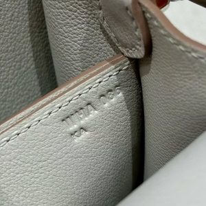 Hermes Roulis Mini 18 Bag Handmade In Evercolor Calfskin Leather Silver Hardware 8L Beton - Image 16