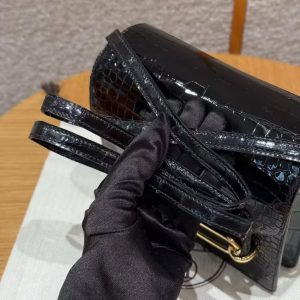 Hermes Roulis Mini 18 Bag Handmade In Porosus Crocodile Leather Gold Hardware 89 Noir - Image 5