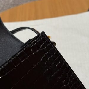 Hermes Roulis Mini 18 Bag Handmade In Porosus Crocodile Leather Gold Hardware 89 Noir - Image 4