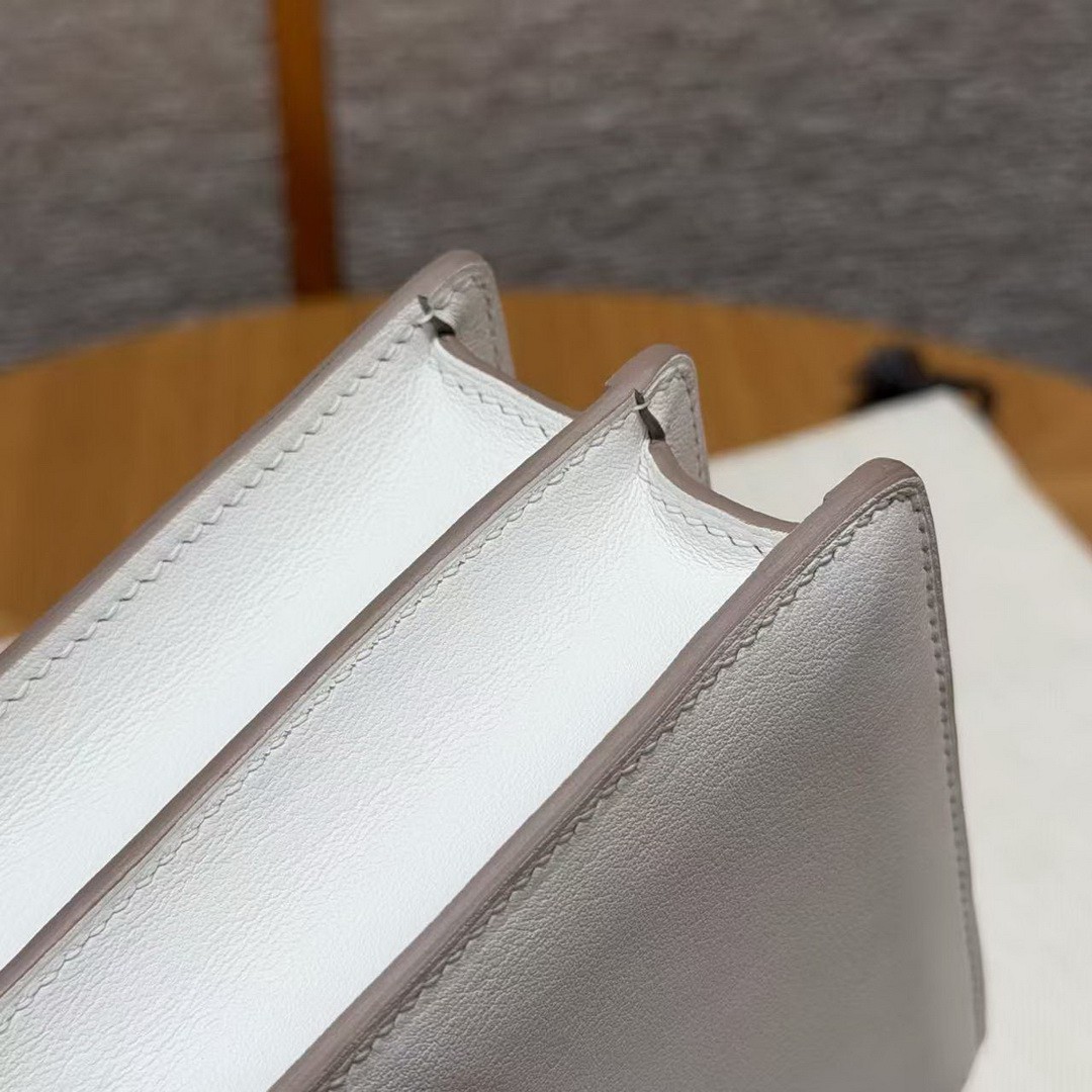 Hermes Roulis Mini 18 Bag Handmade In Swift Calfskin Leather Gold Hardware 0U New White - Image 4