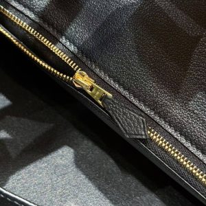 Hermes JPG Shoulder Birkin 42 Bag Handmade In Clemence Calfskin Leather Gold Hardware 89 Noir - Image 9