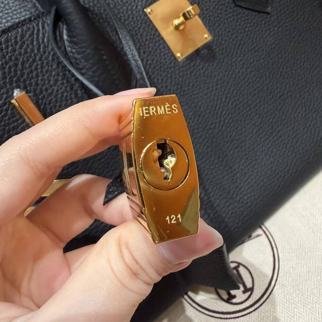Hermes JPG Shoulder Birkin 42 Bag Handmade In Clemence Calfskin Leather Gold Hardware 89 Noir - Image 3