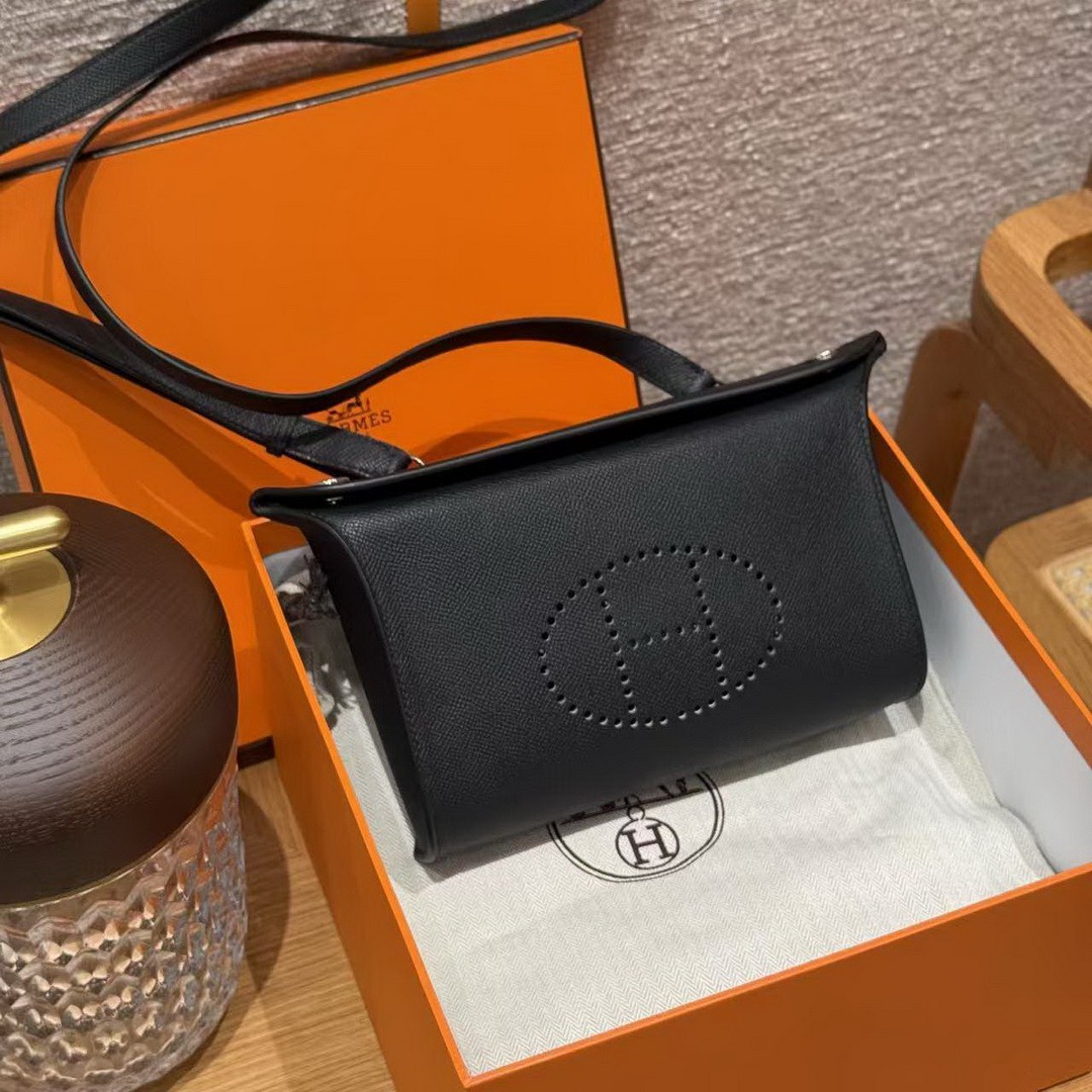 Hermes Videpoches Bag Handmade In Epsom Calfskin Leather Silver Hardware 89 Noir - Image 10