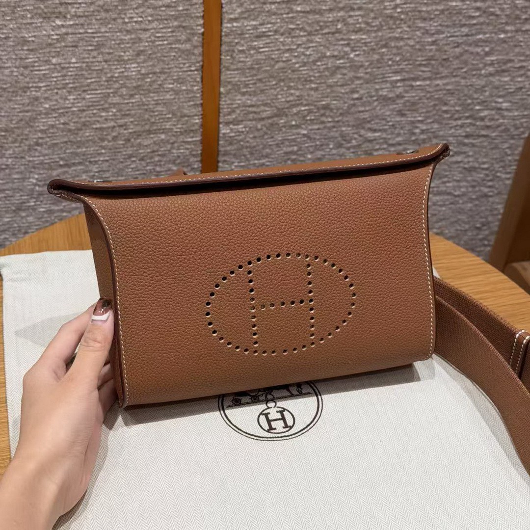Hermes Videpoches Bag Handmade In Togo Calfskin Leather Silver Hardware 37 Gold H088914CK37