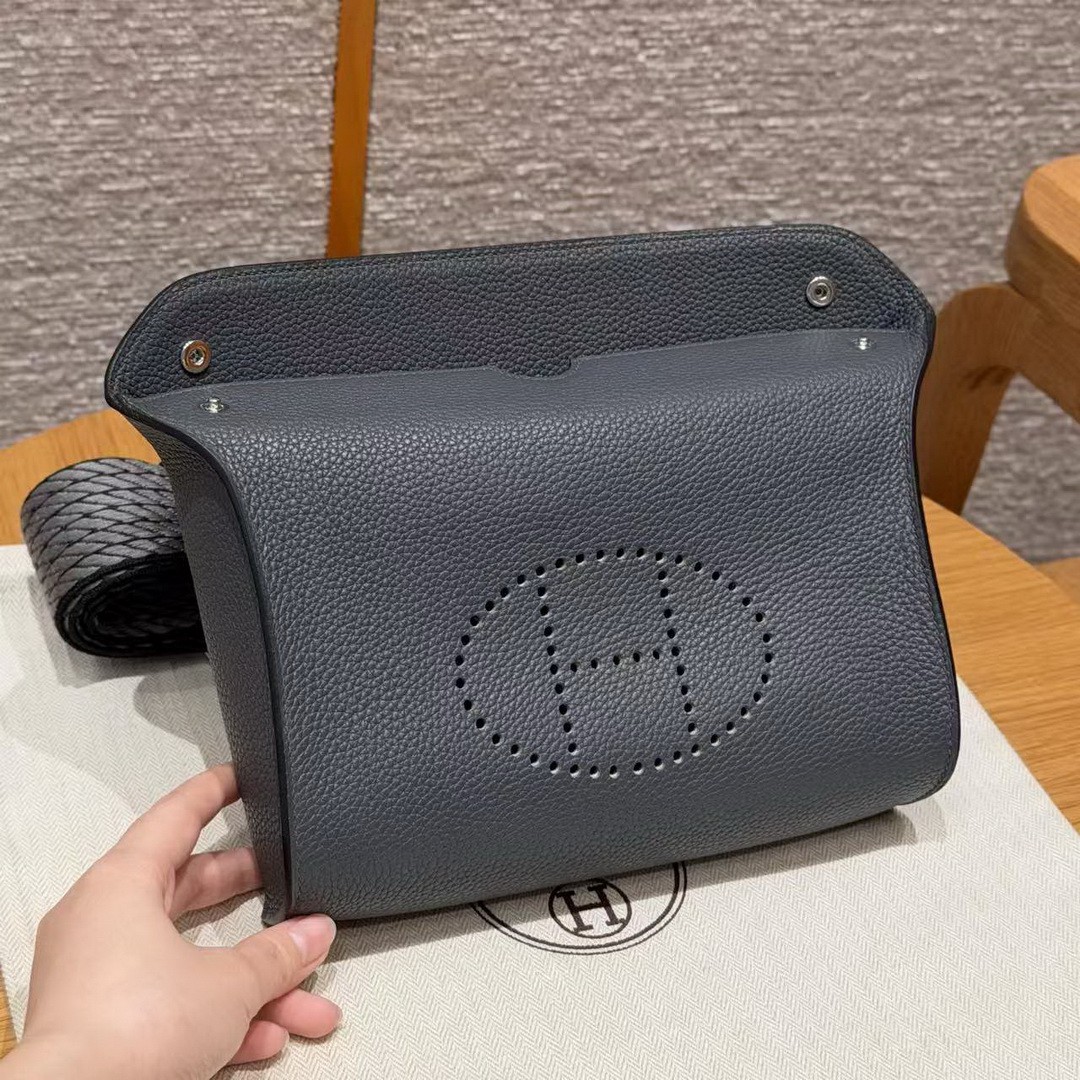 Hermes Videpoches Bag Handmade In Togo Calfskin Leather Silver Hardware H0 Girs Misty H087987CKH0 - Image 14