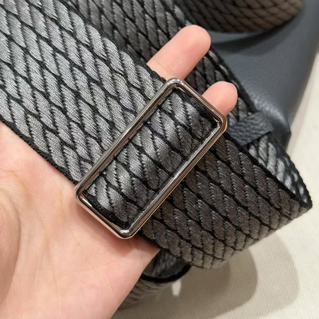 Hermes Videpoches Bag Handmade In Togo Calfskin Leather Silver Hardware H0 Girs Misty H087987CKH0 - Image 6