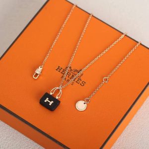 Hermes Amulettes Constance Pendant Necklace Rose Gold Noir H221354B 00 - Image 8