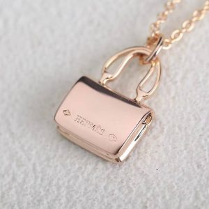 Hermes Amulettes Constance Pendant Necklace Rose Gold With Diamonds H121303B 00 - Image 5