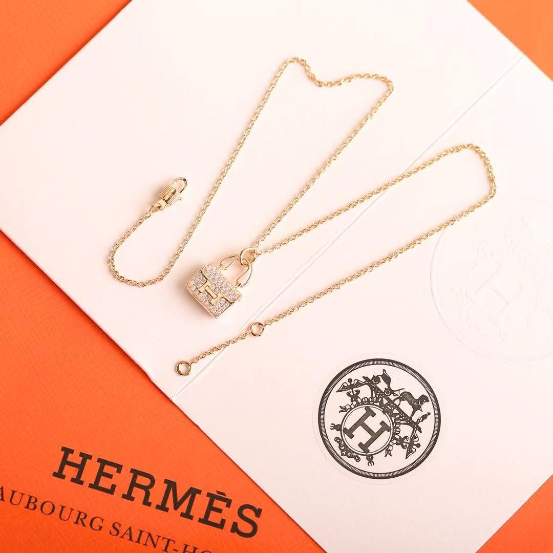 Hermes Amulettes Constance Pendant Necklace Rose Gold With Diamonds H121312B 00 - Image 9