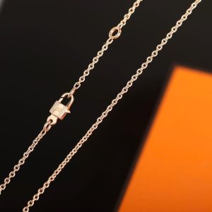 Hermes Amulettes Constance Pendant Necklace Rose Gold With Diamonds H121312B 00 - Image 5