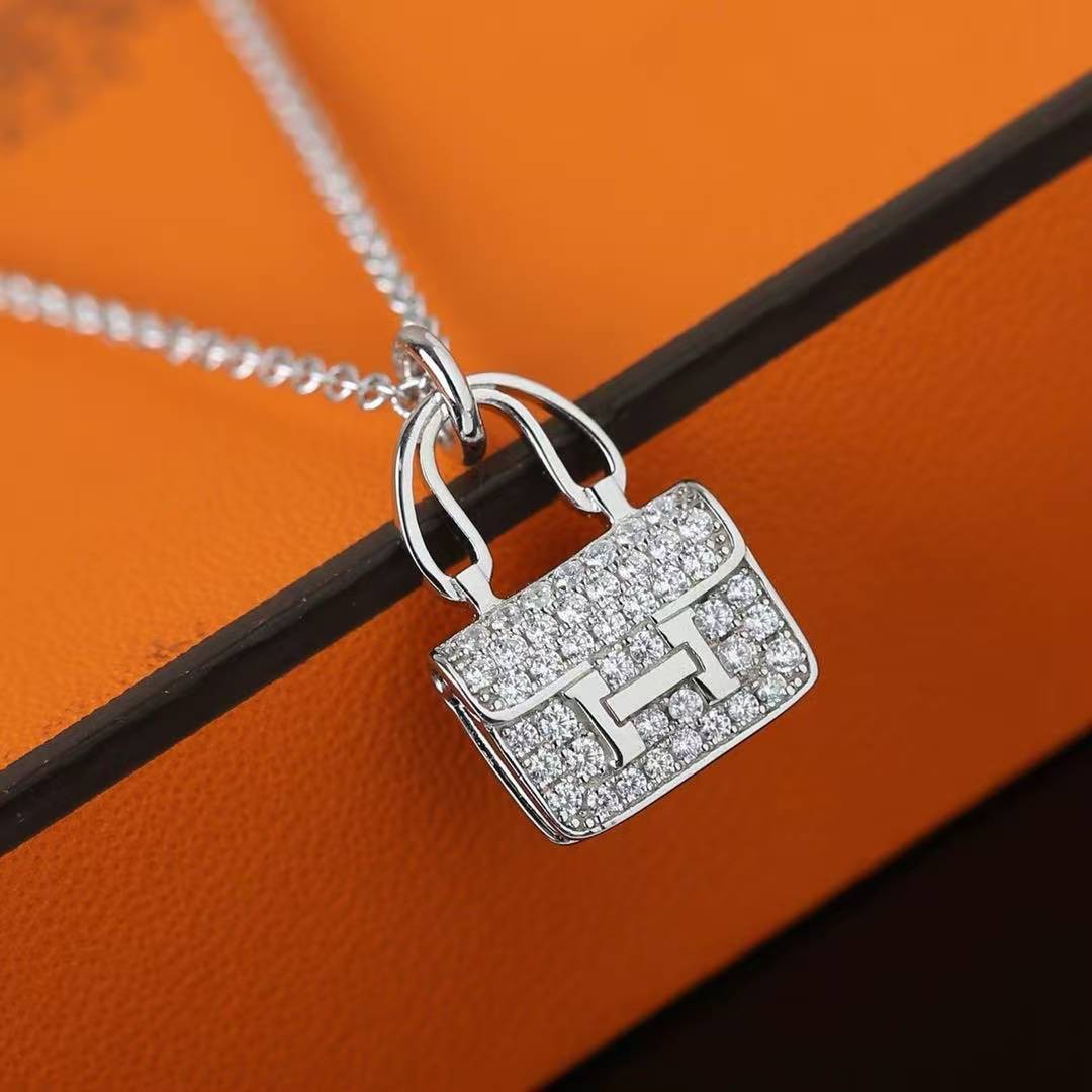 Hermes Amulettes Constance Pendant Necklace White Gold With Diamonds H121316B 00 - Image 8