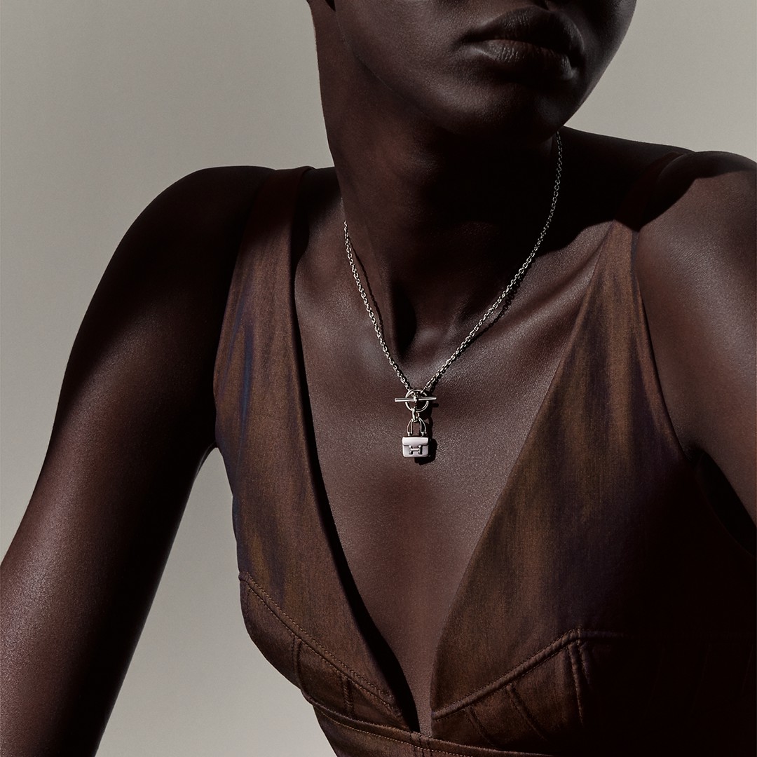 Hermes Amulettes Constance Pendant Necklace in Sterling Silver H121324B 00 - Image 7