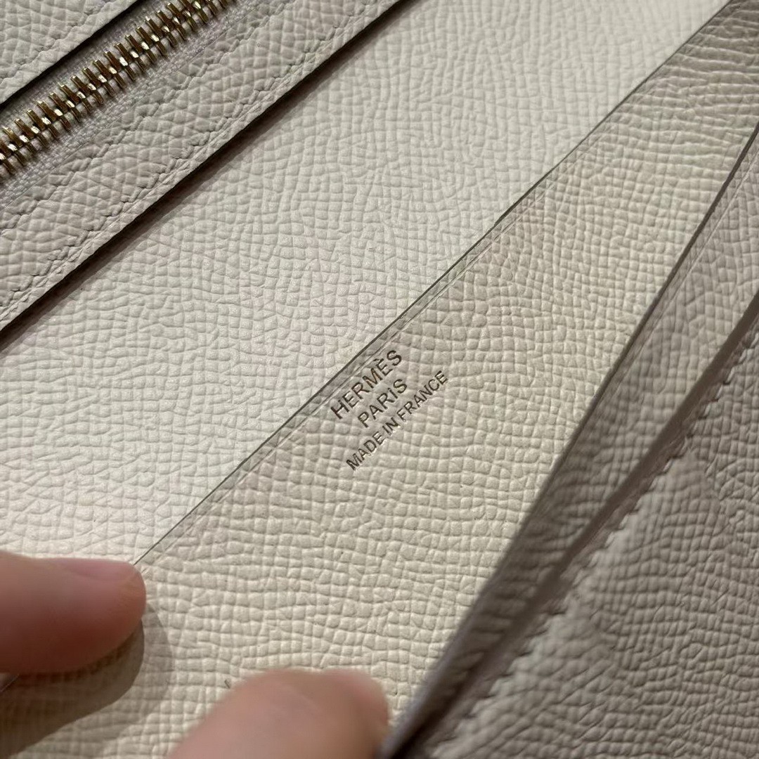 Hermes Bearn Wallet With Gusset Handmade In Epsom Calfskin Leather and Matte Alligator Crocodile Gold Hardware 10 Craie - Image 3