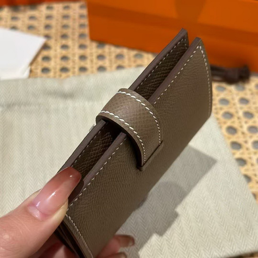 Hermes Bearn Mini Wallet Card Holder Handmade In Epsom Calfskin Leather Silver Hardware ck18 Etoupe - Image 8