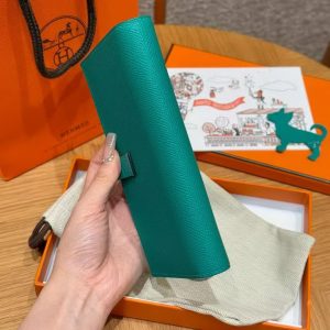 Hermes Bearn Wallet With Gusset Handmade In Epsom Calfskin Leather Matte Alligator Silver Hardware O6 Vert Jade - Image 9