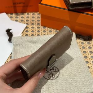 Hermes Bearn Mini Wallet Card Holder Handmade In Epsom Calfskin Leather Silver Hardware ck18 Etoupe - Image 9