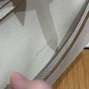 Hermes Bearn Wallet With Gusset Handmade In Epsom Calfskin Leather and Matte Alligator Crocodile Gold Hardware 10 Craie - Image 4