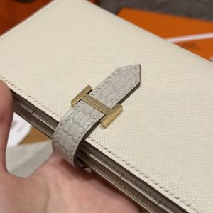 Hermes Bearn Wallet With Gusset Handmade In Epsom Calfskin Leather and Matte Alligator Crocodile Gold Hardware 10 Craie - Image 7