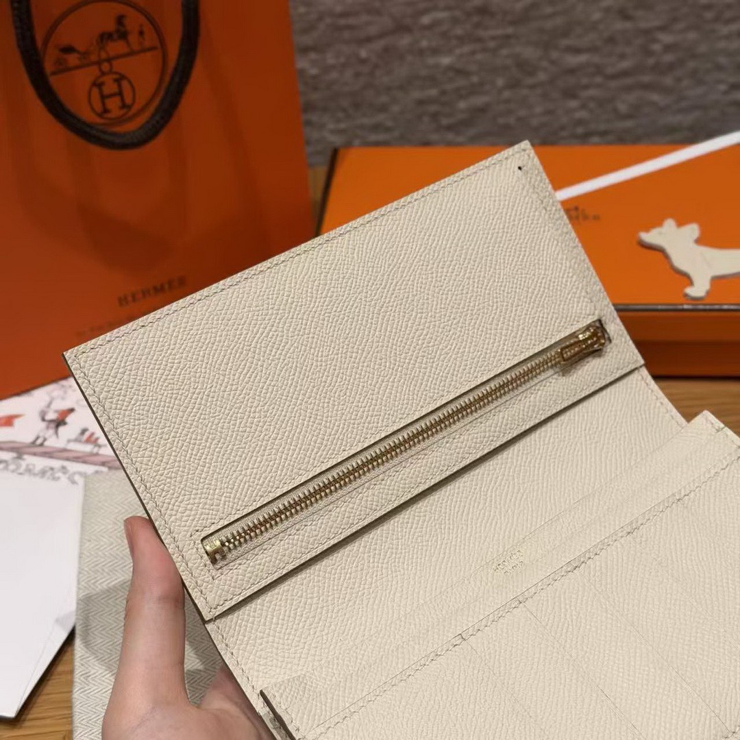 Hermes Bearn Wallet With Gusset Handmade In Epsom Calfskin Leather and Matte Alligator Crocodile Gold Hardware 10 Craie - Image 9