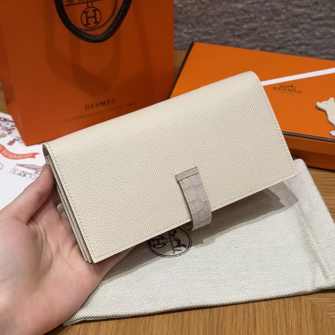 Hermes Bearn Wallet With Gusset Handmade In Epsom Calfskin Leather and Matte Alligator Crocodile Gold Hardware 10 Craie - Image 2