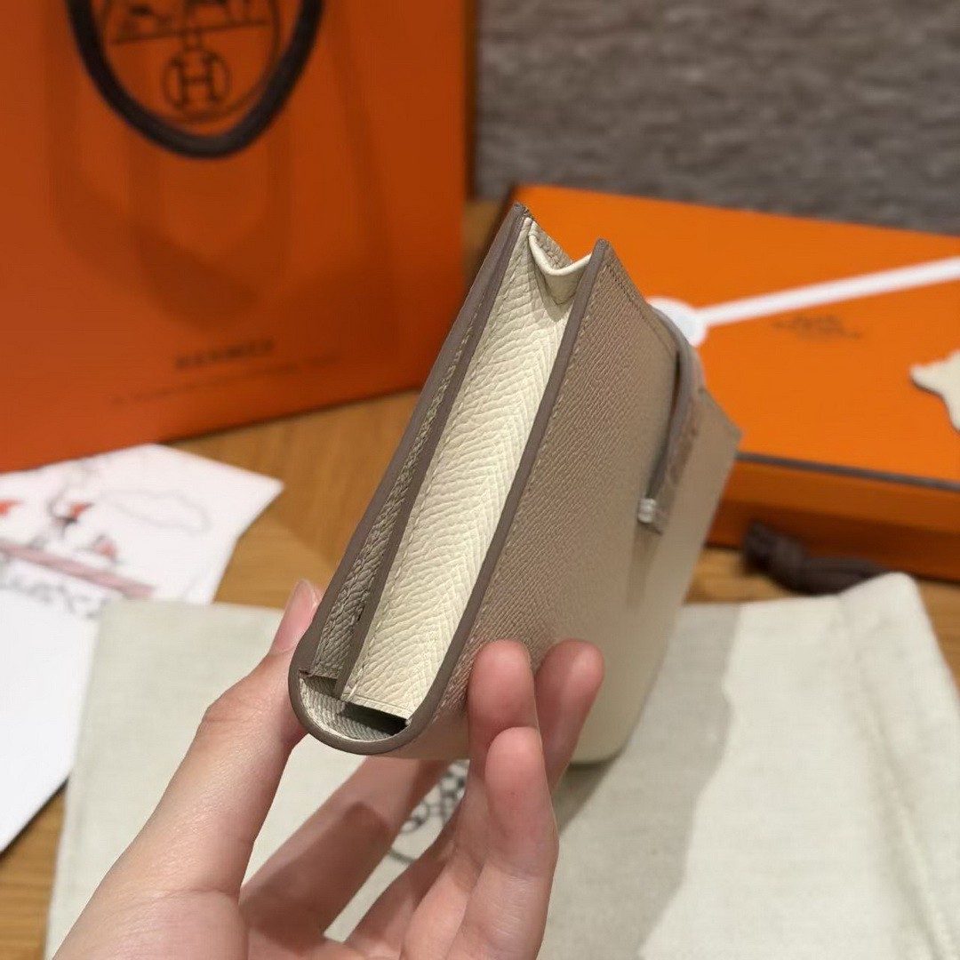 Hermes Bearn Wallet With Gusset Handmade In Epsom Calfskin Leather and Matte Alligator Crocodile Gold Hardware 10 Craie - Image 13