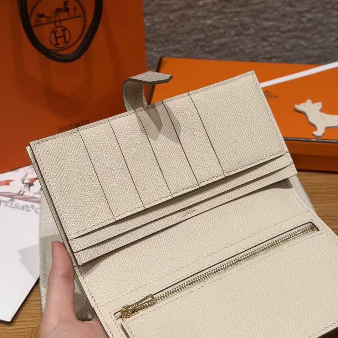 Hermes Bearn Wallet With Gusset Handmade In Epsom Calfskin Leather and Matte Alligator Crocodile Gold Hardware 10 Craie - Image 8