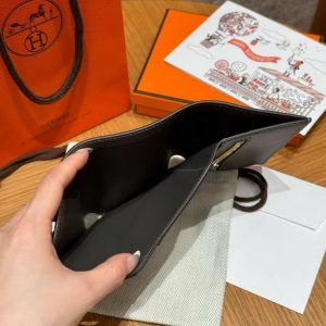 Hermes Bearn Wallet Handmade In Epsom Calfskin Leather Gold Hardware 8F Girs Etain - Image 13