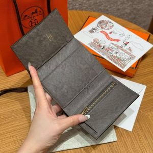 Hermes Bearn Wallet Handmade In Epsom Calfskin Leather Gold Hardware 8F Girs Etain - Image 11