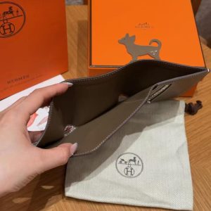 Hermes Bearn Wallet Handmade In Epsom Calfskin Leather Silver Hardware 18 Etoupe - Image 12