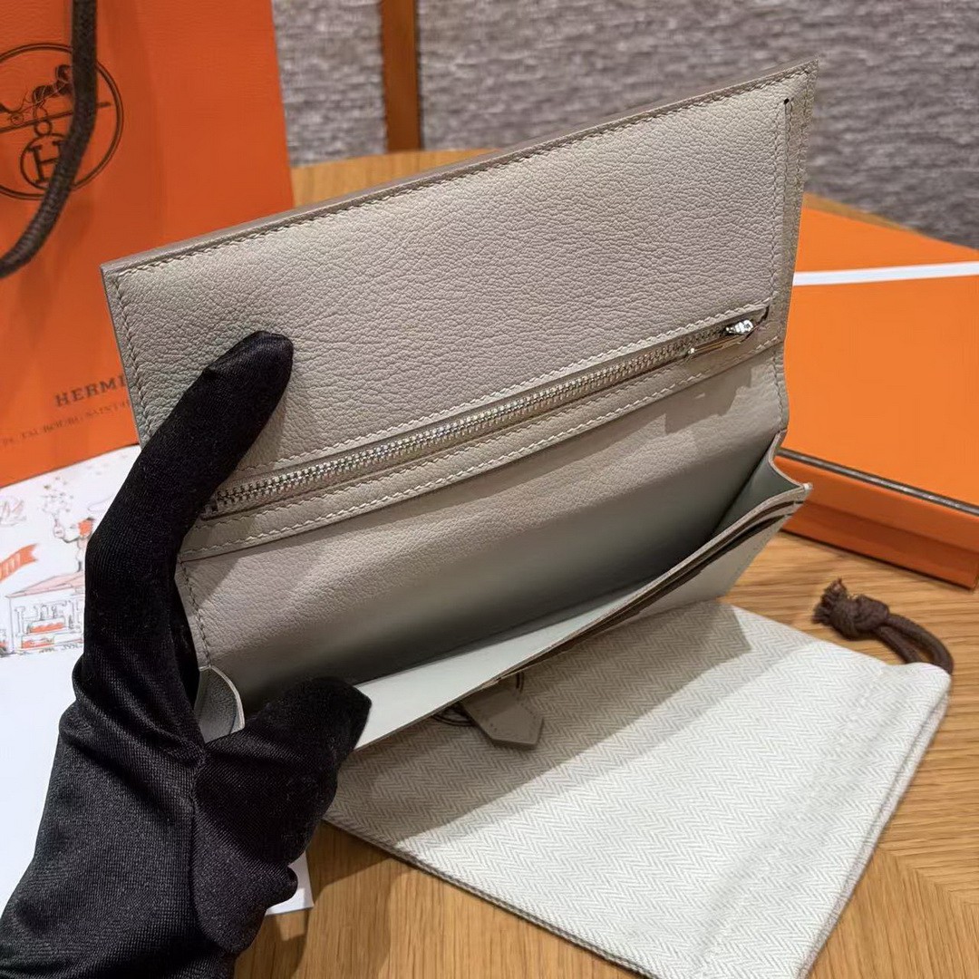 Hermes Bearn Wallet With Gusset Handmade In Alligator Leather Silver Hardware 8L Beton - Image 15