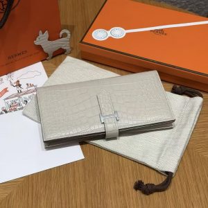 Hermes Bearn Wallet With Gusset Handmade In Alligator Leather Silver Hardware 8L Beton - Image 11