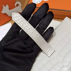 Hermes Bearn Wallet With Gusset Handmade In Alligator Leather Silver Hardware 8L Beton - Image 9