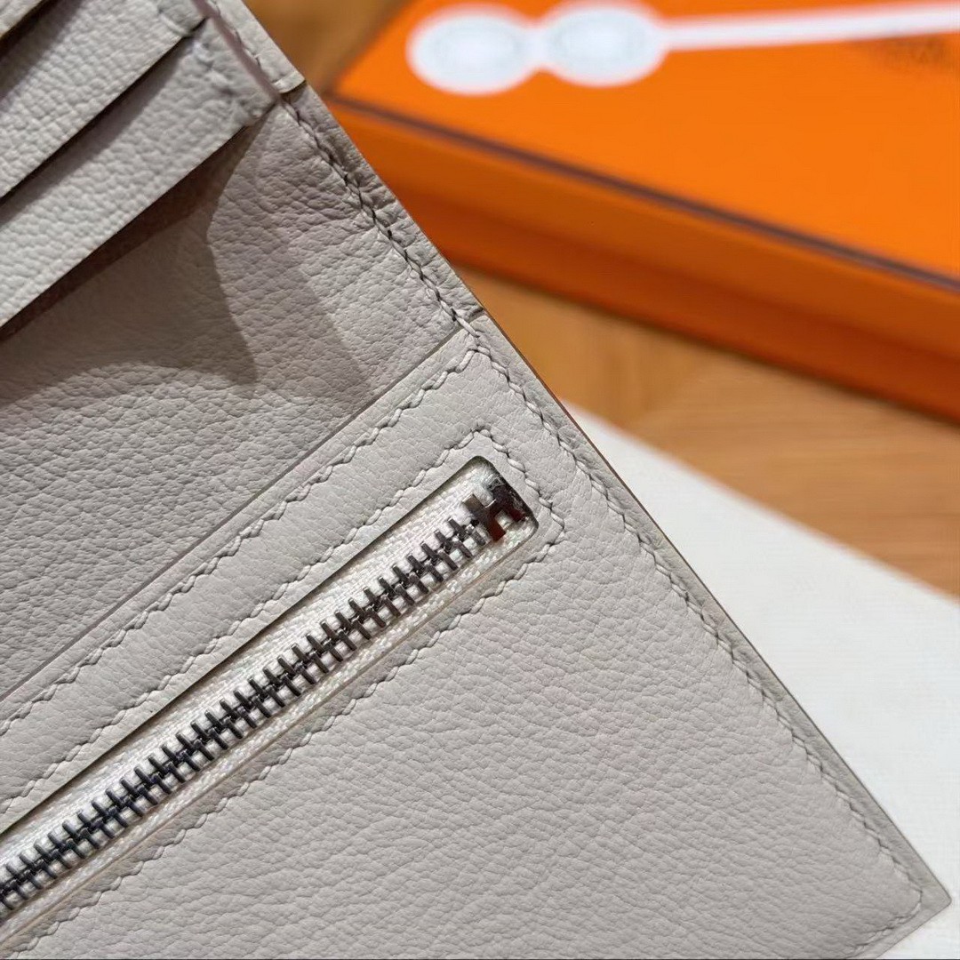 Hermes Bearn Wallet With Gusset Handmade In Alligator Leather Silver Hardware 8L Beton - Image 6