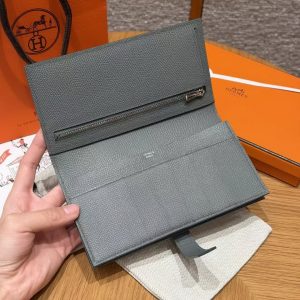 Hermes Bearn Wallet With Gusset Handmade In Epsom Calfskin Leather Silver Hardware 0L Girs Meyer - Image 13