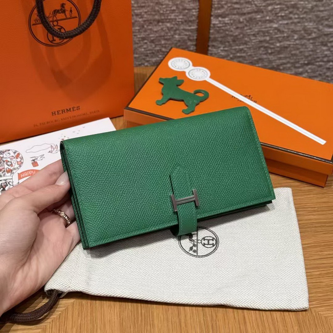 Hermes Bearn Wallet With Gusset Handmade In Epsom Calfskin Leather Silver Hardware U4 Vert Vertigo