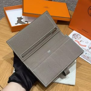 Hermes Bearn Wallet With Gusset Handmade In Epsom Calfskin Leather Silver Hardware ck18 Etoupe - Image 12
