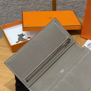 Hermes Bearn Wallet With Gusset Handmade In Epsom Calfskin Leather Silver Hardware ck18 Etoupe - Image 11