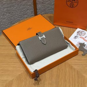 Hermes Bearn Wallet With Gusset Handmade In Epsom Calfskin Leather Silver Hardware ck18 Etoupe - Image 4