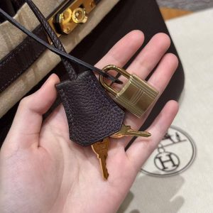 Hermes Birkin 30 Bag Handmade In Togo Calfskin Leather Gold Hardware 47 Chocolate - Image 3