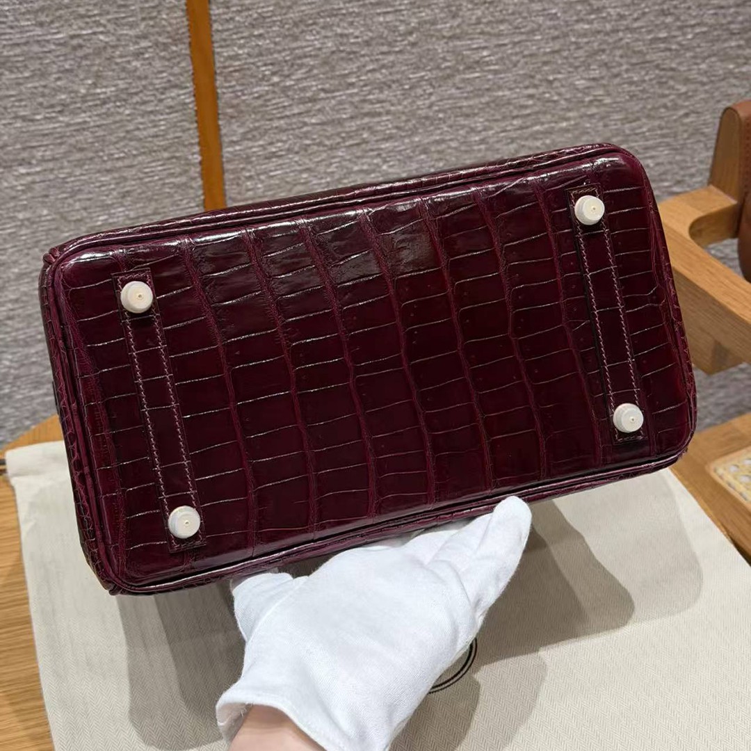 Hermes Birkin 30 Bag Handmade In Porosus Crocodile Leather Gold Hardware 55 Rouge H - Image 24