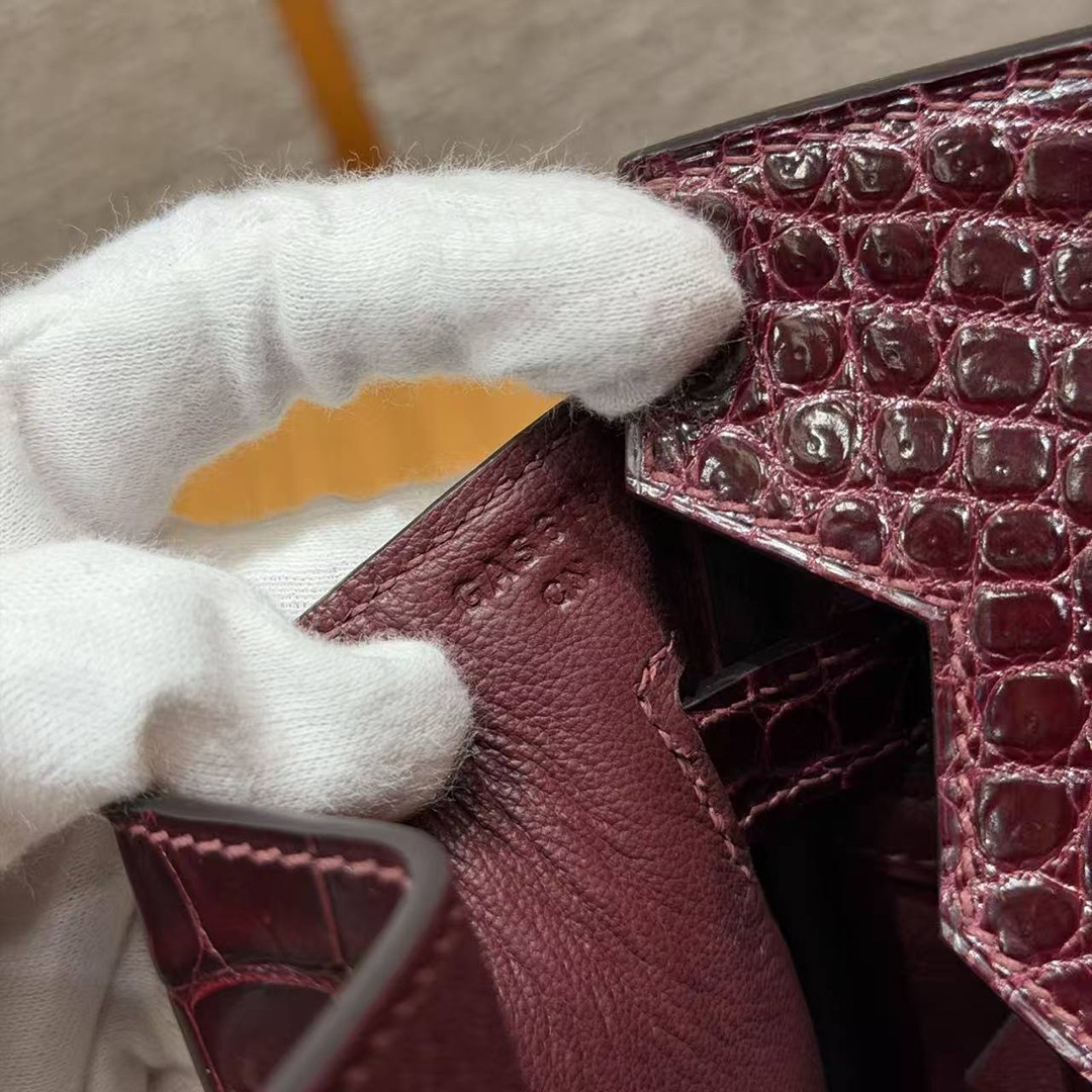 Hermes Birkin 30 Bag Handmade In Porosus Crocodile Leather Gold Hardware 55 Rouge H - Image 20