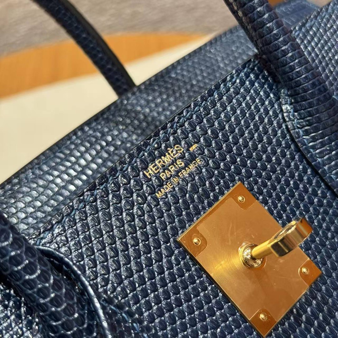 Hermes Birkin 30 Bag Handmade In Lizard Leather from South Africa Gold Hardware 7P Blue Presse - Image 16